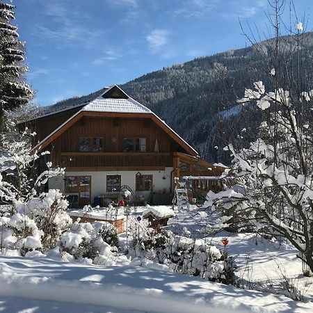 Haus Lindenkreuz Apartment Bad Kleinkirchheim Luaran gambar