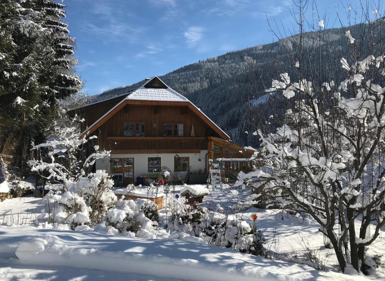 Haus Lindenkreuz Apartment Bad Kleinkirchheim Luaran gambar