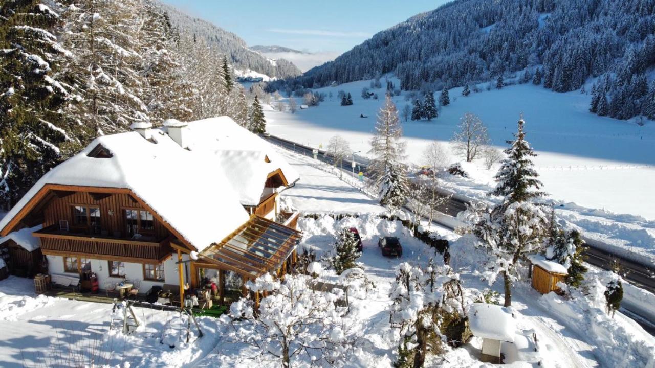 Haus Lindenkreuz Apartment Bad Kleinkirchheim Luaran gambar