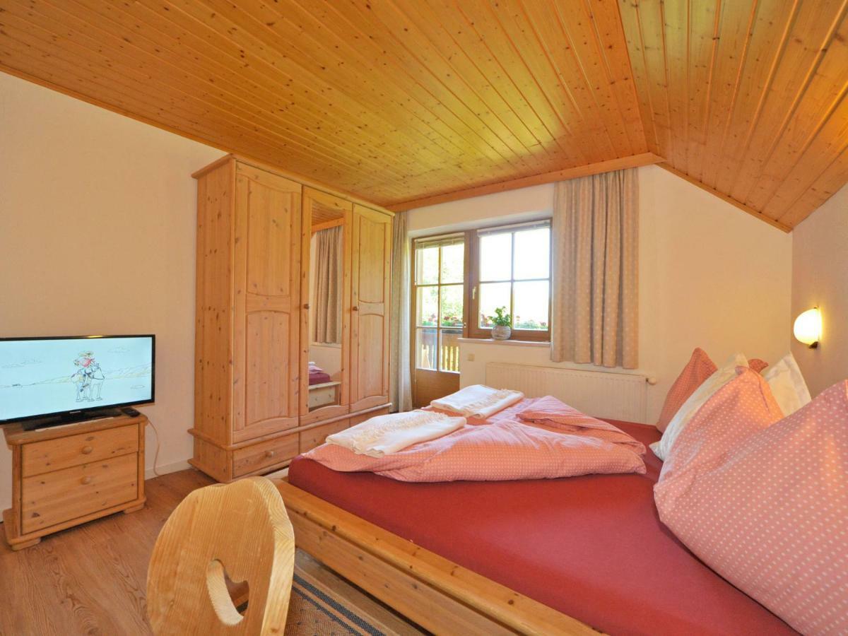 Haus Lindenkreuz Apartment Bad Kleinkirchheim Luaran gambar