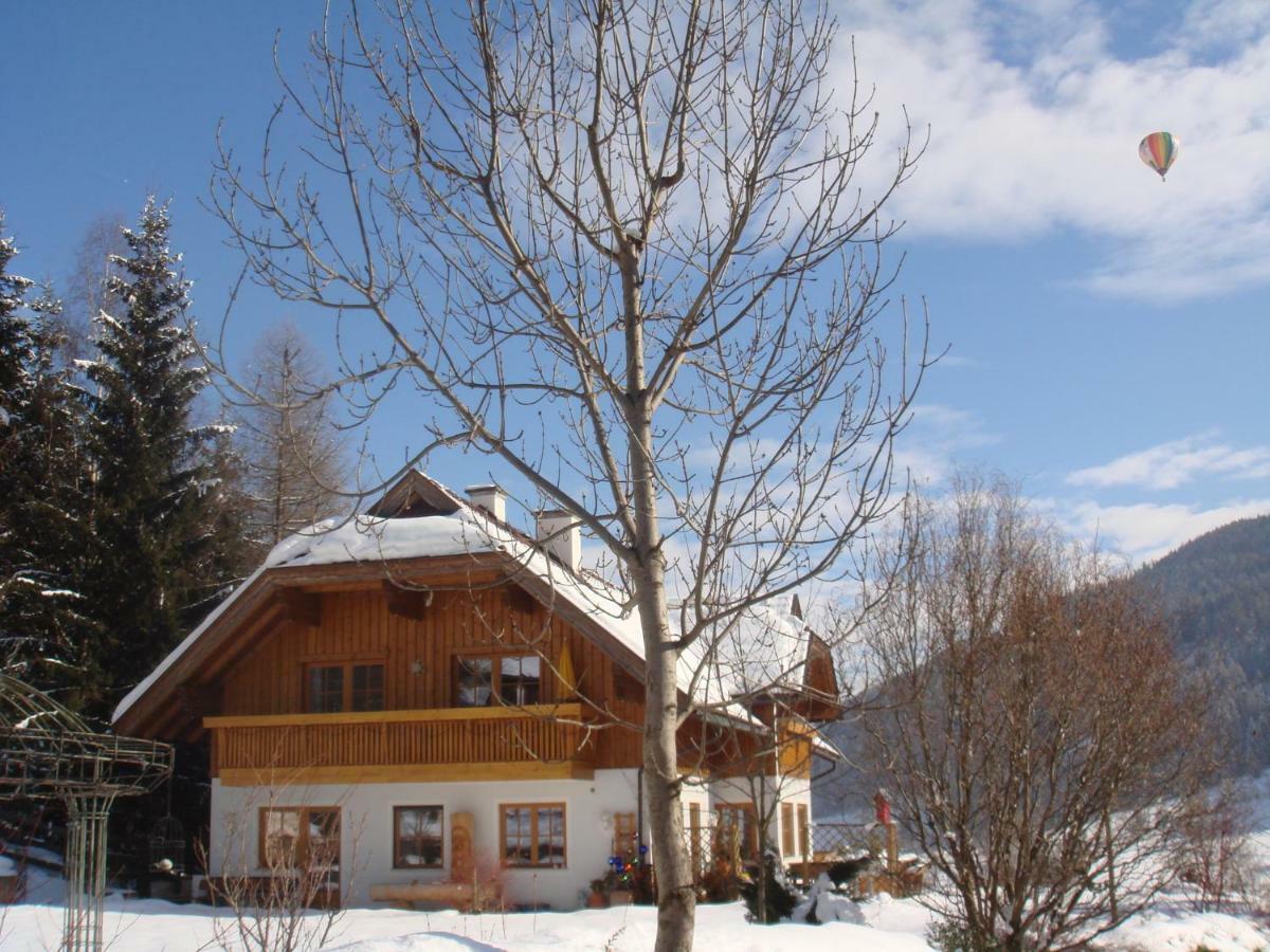 Haus Lindenkreuz Apartment Bad Kleinkirchheim Luaran gambar
