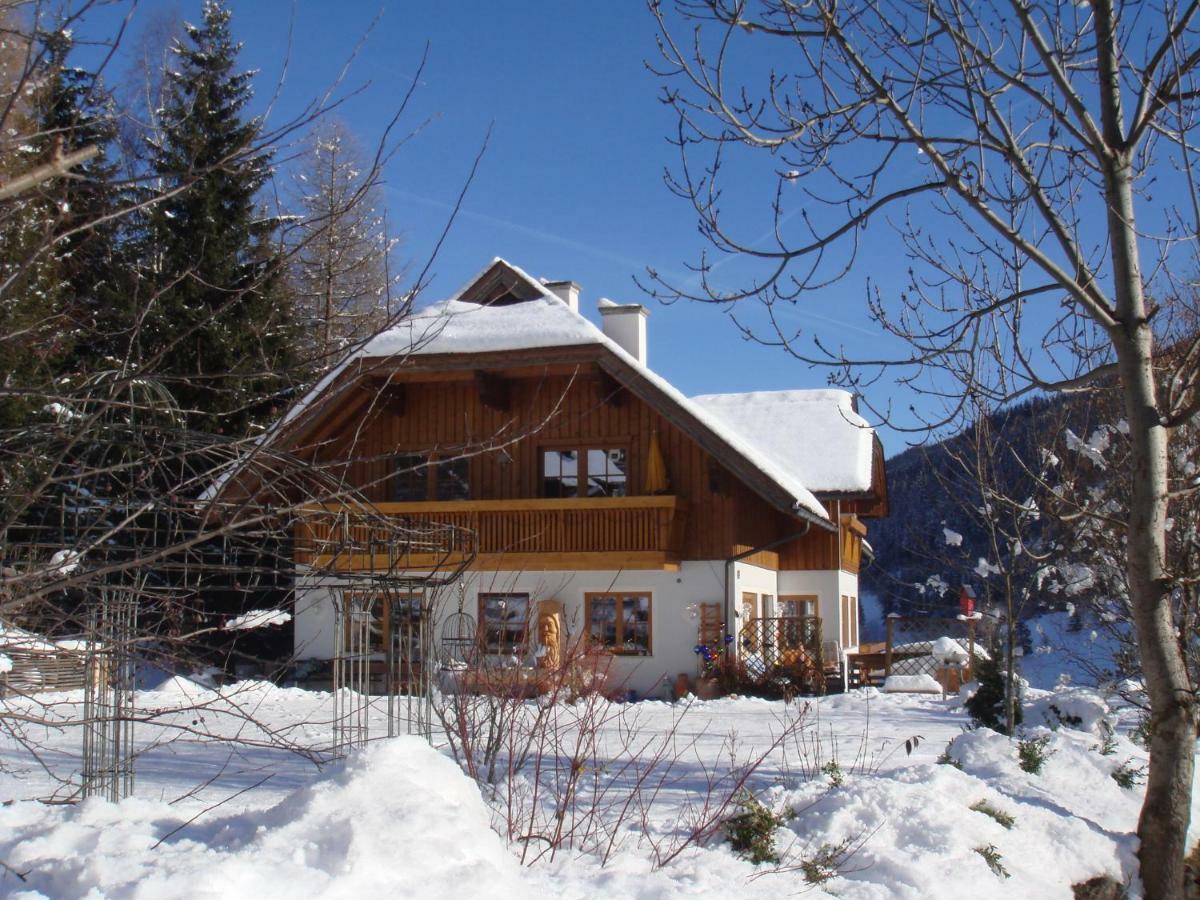 Haus Lindenkreuz Apartment Bad Kleinkirchheim Luaran gambar